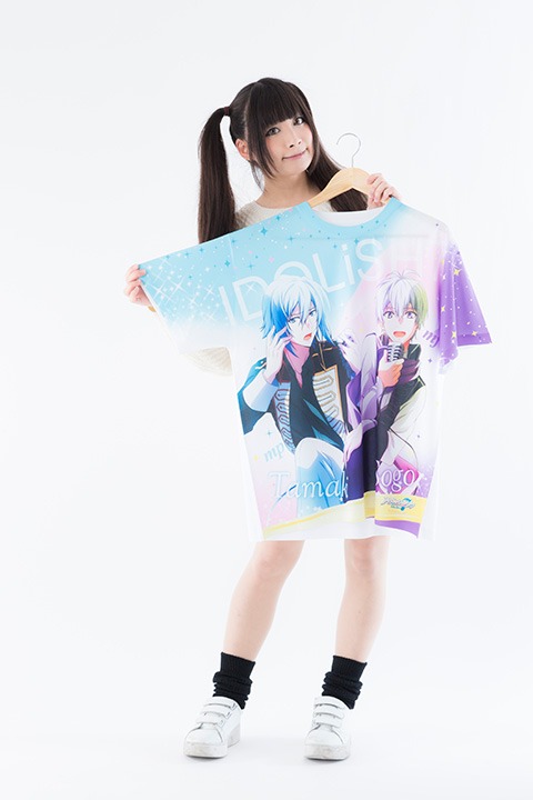 「ユニットビジュアルTシャツ」は飾って楽しむのもオススメ。