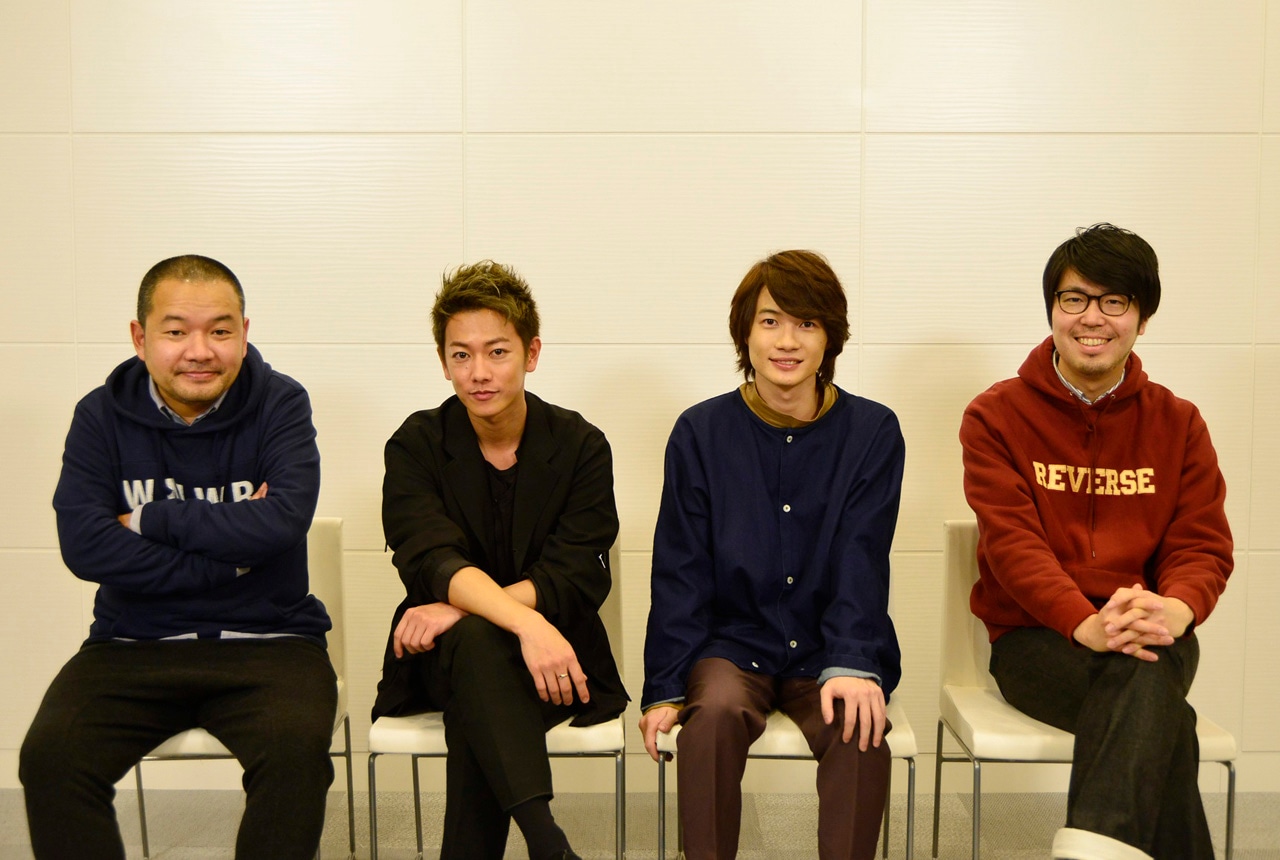 （左から）大根仁監督、佐藤健、神木隆之介、川村元気プロデューサー。