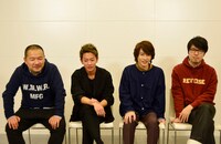 「バクマン。」ビジュアルコメンタリー収録の様子。左から大根仁、佐藤健、神木隆之介、川村元気。