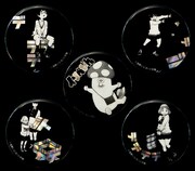 全部で6種類が用意された「デデデデ トレーディングバッジ」。ブラインドパックにて販売され、価格は1個につき410円。