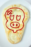 「ヒョウタンツギチーズナンピザ」