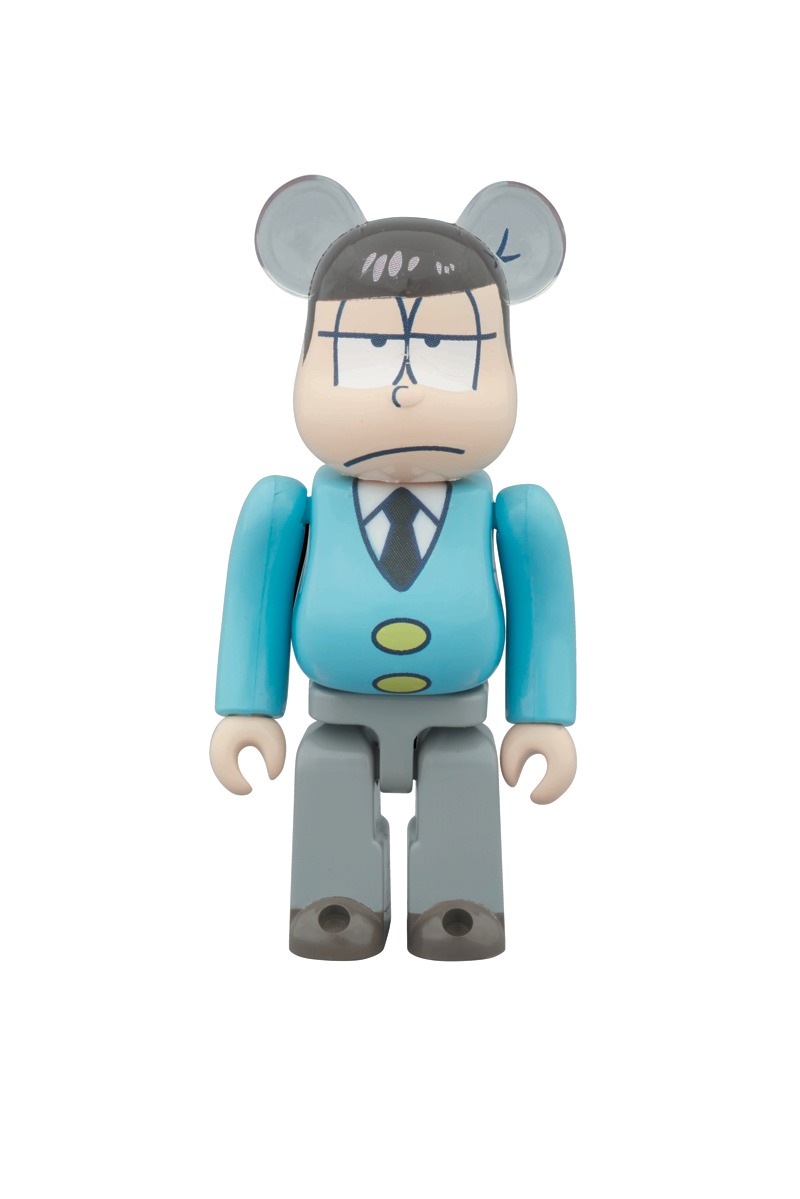 「BE@RBRICK おそ松さん」の一松。(c) 赤塚不二夫／おそ松さん製作委員会BE@RBRICK TM & (c) 2001-2016 MEDICOM TOY CORPORATION. All rights reserved.