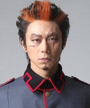 福井博章演じる鷹峯誠一郎。(c)唐々煙／マッグガーデン 撮影：渡部孝弘