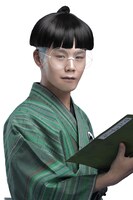 星璃扮する中島襄。