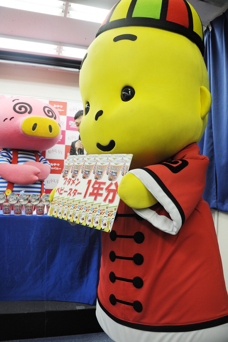 ベビースターラーメンキャラクター 引退したベビースターラーメンのキャラクター「ベイちゃん」は2