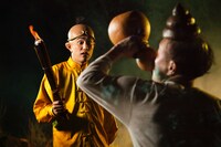 「珍遊記」の場面写真。