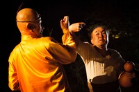 「珍遊記」の場面写真。