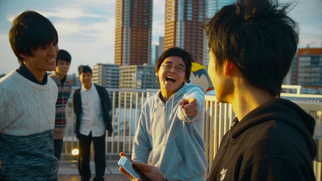 「トモダチゲーム」と「Fischer's-フィッシャーズ-」のコラボ動画より。