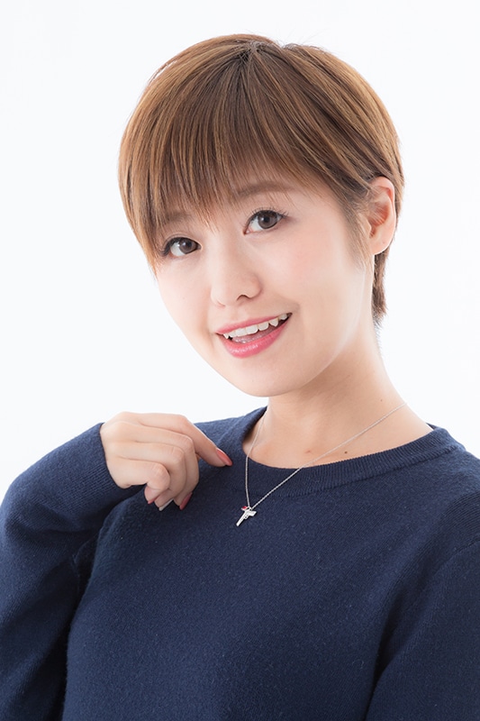 「暗殺教室」ネックレス（赤羽業モデル）の着用イメージ。
