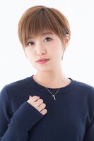 「暗殺教室」ネックレス（潮田渚モデル）の着用イメージ。