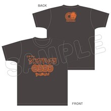 「ヤングドーナツ」コラボTシャツ (c) 2016 コトヤマ・小学館／シカダ駄菓子 (c) MIYATASEIKA