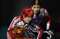 「舞台『弱虫ペダル』～総北新世代、始動～」ゲネプロより、鳴子章吉と御堂筋翔。