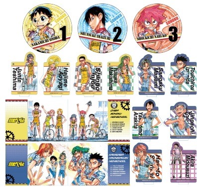 TSUTAYA BOOKSで販売されるグッズ。