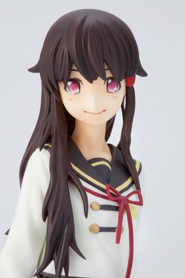 「脳漿炸裂ガール」まるのフィギュア。