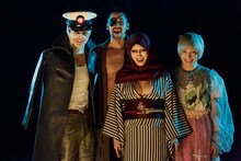 映画「少女椿」より。（左から）佐伯大地演じる鞭棄、深水元基演じる赤座、森野美咲演じる紅悦、武瑠（SuG）演じるカナブン。