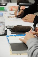 サイン会の様子。