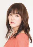 久我山ミカ役を演じる貫地谷しほり。