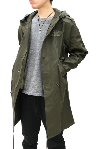 「ラビットハウス シルバーペンダント」着用例