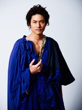 滝川英治演じるポセイドン。