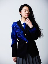 小槙まこ演じる寅一知花（とらいちしるば）。武闘派の美少女。