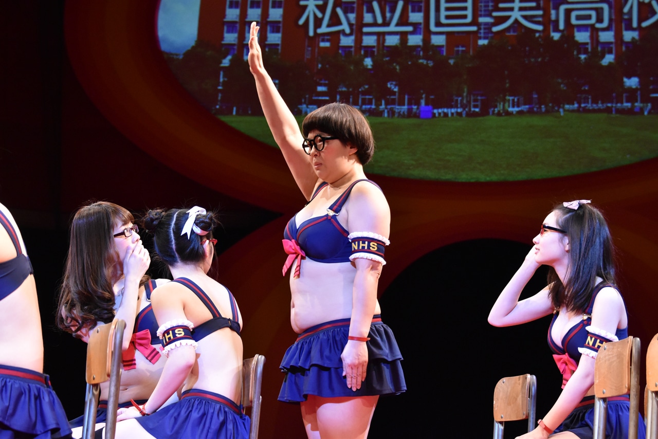 舞台「熱いぞ！猫ヶ谷!!」公開ゲネプロの様子。