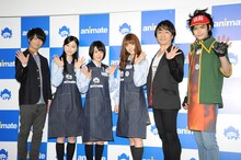 「アニメイト30周年プロジェクト」の記者会見の様子。（左から）斉藤壮馬、佐々木琴子、生駒里奈、松村沙友理、関智一、アニメ店長。