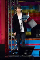 音済百太郎役の柿原徹也。