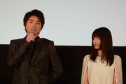 （左から）藤原竜也、有村架純。