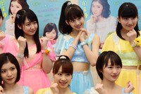（上段左から）野中美希、牧野真莉愛、羽賀朱音。（下段左から）松岡茉優、石田亜佑美、工藤遥。