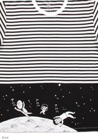 宇宙遊泳Tシャツ