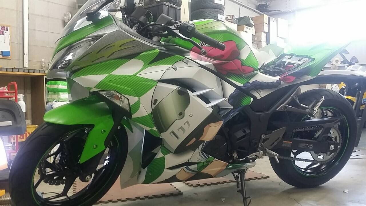 川崎来夢ver. 痛バイク KAWASAKI　Ninja 250 Special Edition（デザイン・施工：ART FACTORY GRAPHICS）