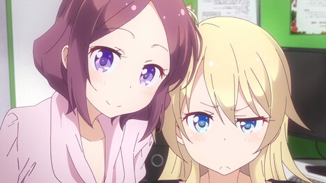 「NEW GAME!」PV第1弾より。八神コウ（CV：日笠陽子）と遠山りん（CV：茅野愛衣）のやり取りも垣間見られる。