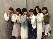 （左から）日笠陽子、竹尾歩美、山口愛、高田憂希、戸田めぐみ、茅野愛衣。