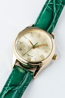 メリオダスモデルの腕時計。