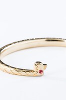 メリオダスモデルのバングル。