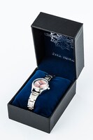 ギルサンダーモデルの腕時計。