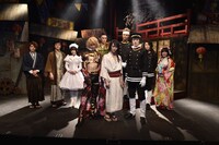 「浪漫活劇譚『艶漢』」フォトセッションの様子。（カメラマン：鏡田 伸幸）