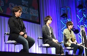 （左から）佐藤拓也、村瀬歩、花江夏樹。