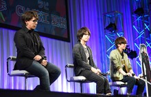 （左から）佐藤拓也、村瀬歩、花江夏樹。