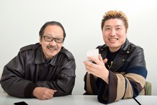 吾妻ひでお（左）、吉田豪（右）。