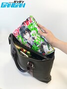 25周年を迎えた月刊少年ガンガンは、鞄にも入れられる持ち運び便利な仕様にリニューアル。