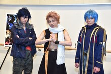 （左から）グレイ・フルバスター役の白又敦、ナツ・ドラグニル役の宮崎秋人、ジェラール・フェルナンデス役の荒木宏文。