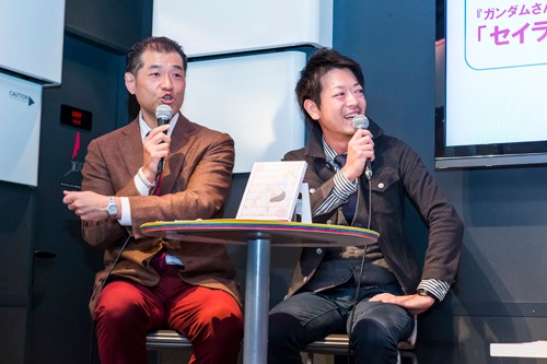 （左から）司会のボルケーノ太田、まんきゅう監督。