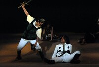 舞台「クジラの子らは砂上に歌う」公開ゲネプロの様子。