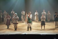 舞台「クジラの子らは砂上に歌う」公開ゲネプロの様子。