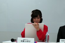 京都のキャラクターを描く水瀬いのり画伯。