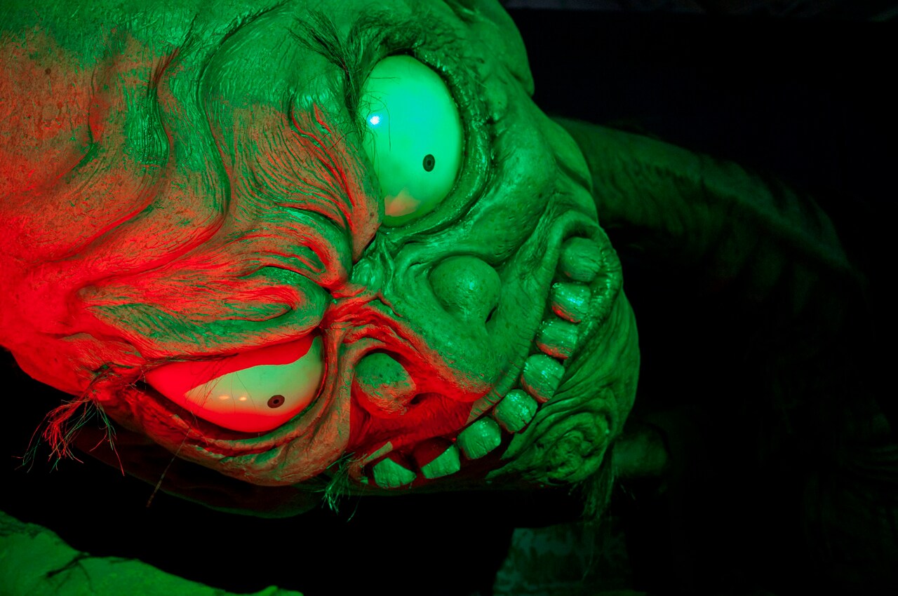 木の上の妖怪様 妖怪の森」の見上げ入道。 - さまざまな妖怪と出会える体感型展覧会