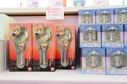 スペシャルショップで販売されているグッズ。
