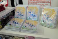 スペシャルショップで販売されているグッズ。