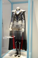 ミュージカルで大和悠河が着用していたタキシード仮面の衣装。